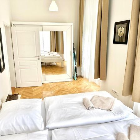 Viaduct View Apartment Prague Exterior photo